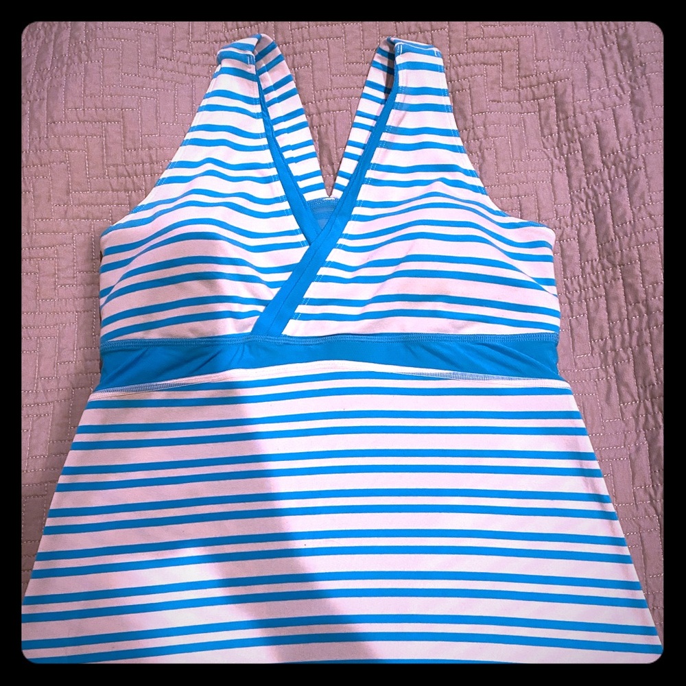 Lululemon tank